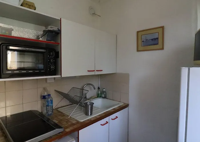 Cosy A Deux Pas De La Et Foret Avec Parking Securise - Fr-1-738-46 Saint-Georges-de-Didonne